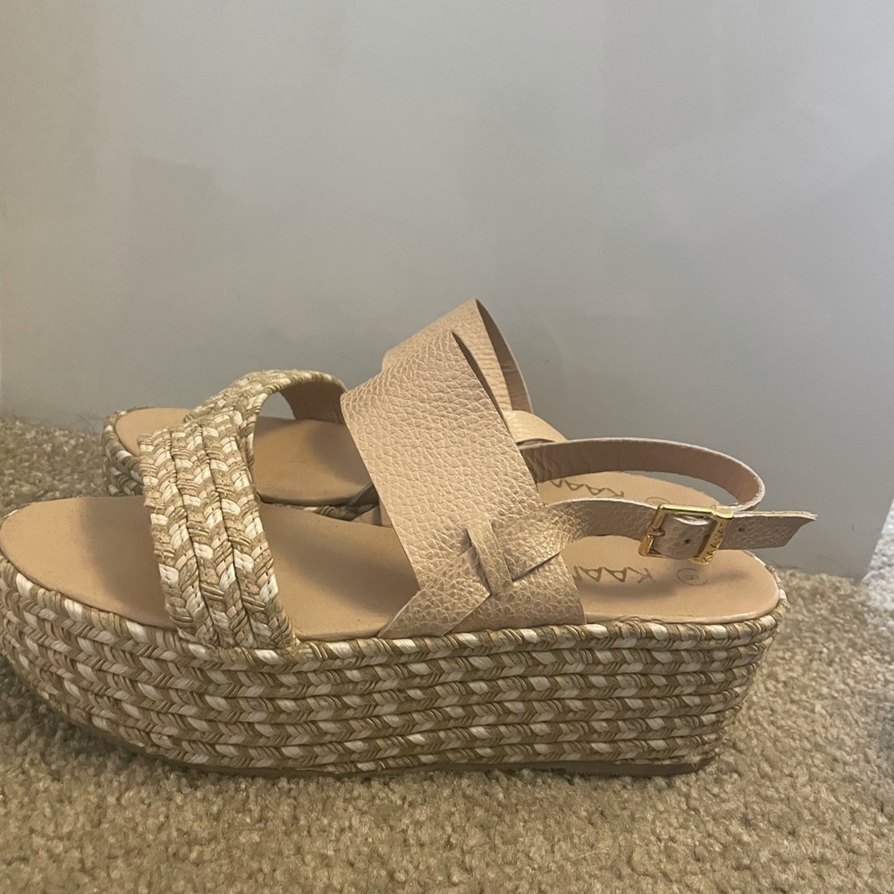 Kaanas Woven Platform Sandal